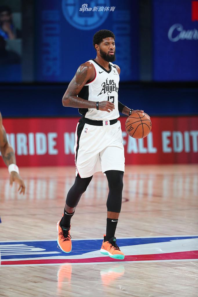 展的重要标 展的重要标